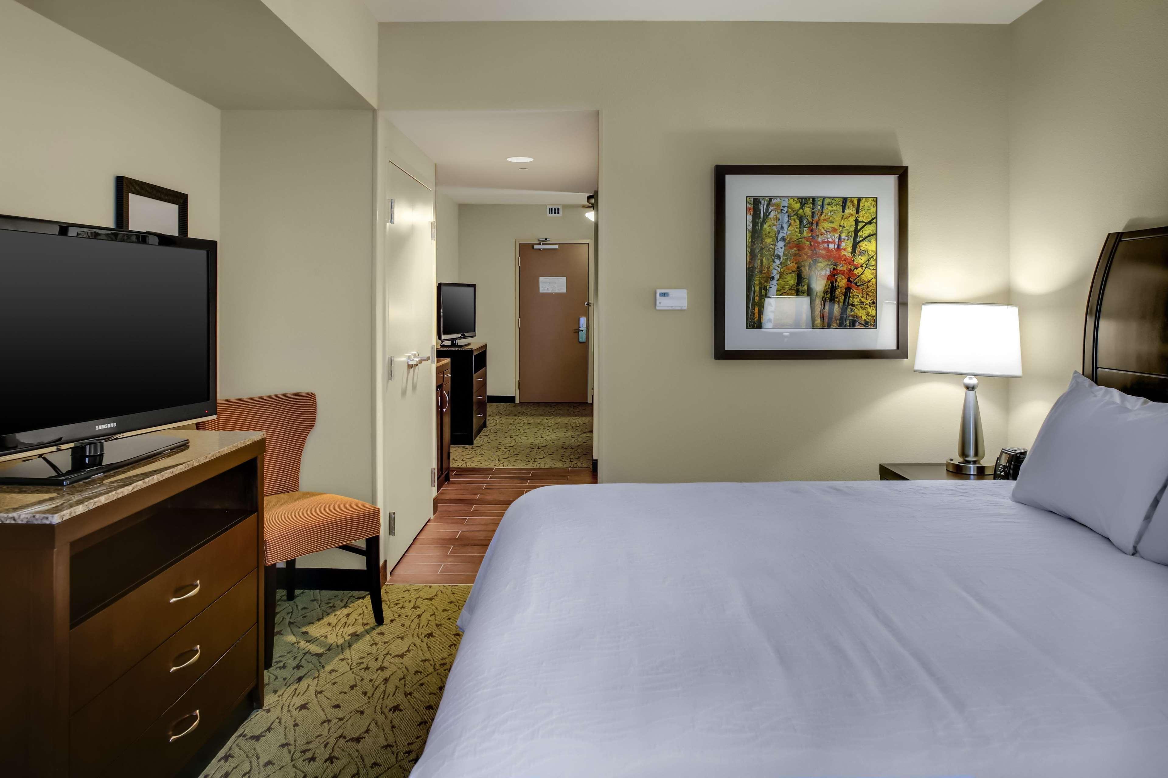 Hilton Garden Inn Pittsburgh/Cranberry Крэнберри-Тауншип Номер фото